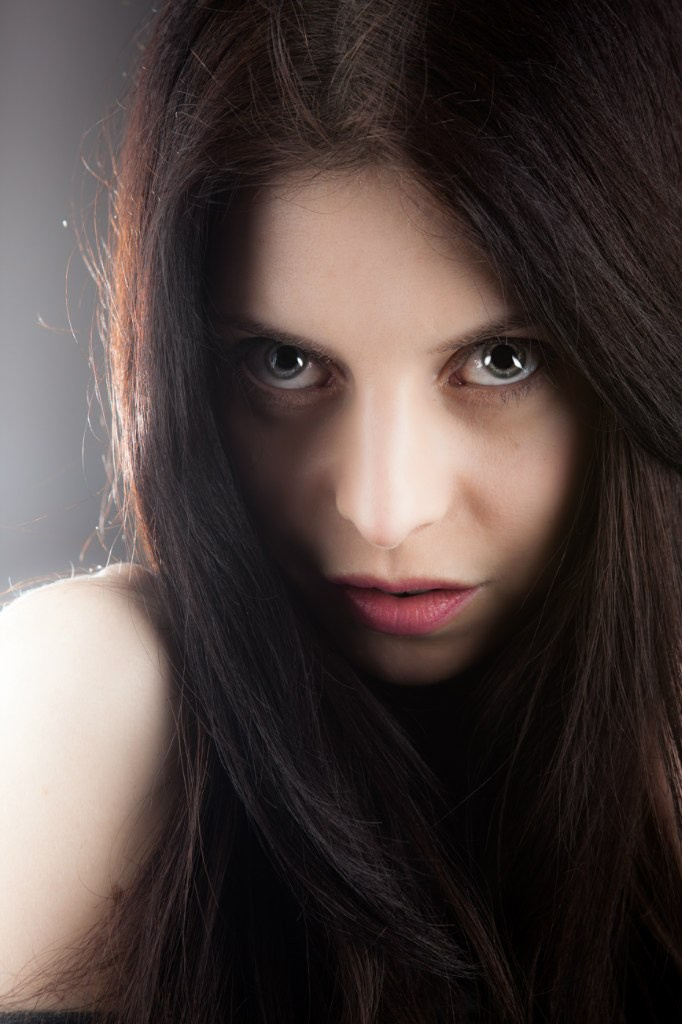 Красивая портретная фотосессия прошла в Иркутске по подарочному сертификату 