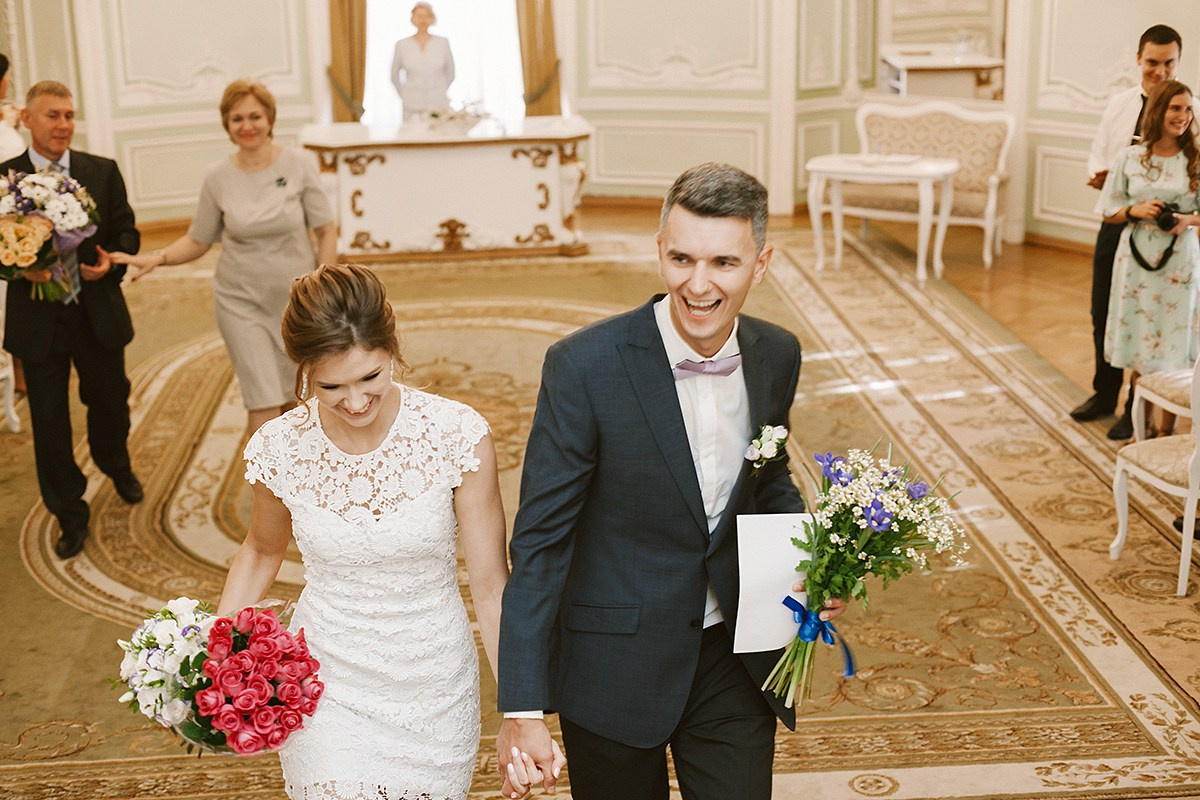 свадебный торт заказать, свадебный букет купить, костюм для жениха на свадьбу, свадебный салон спб, бутоньерка на свадьбу, где провести свадьбу в спб