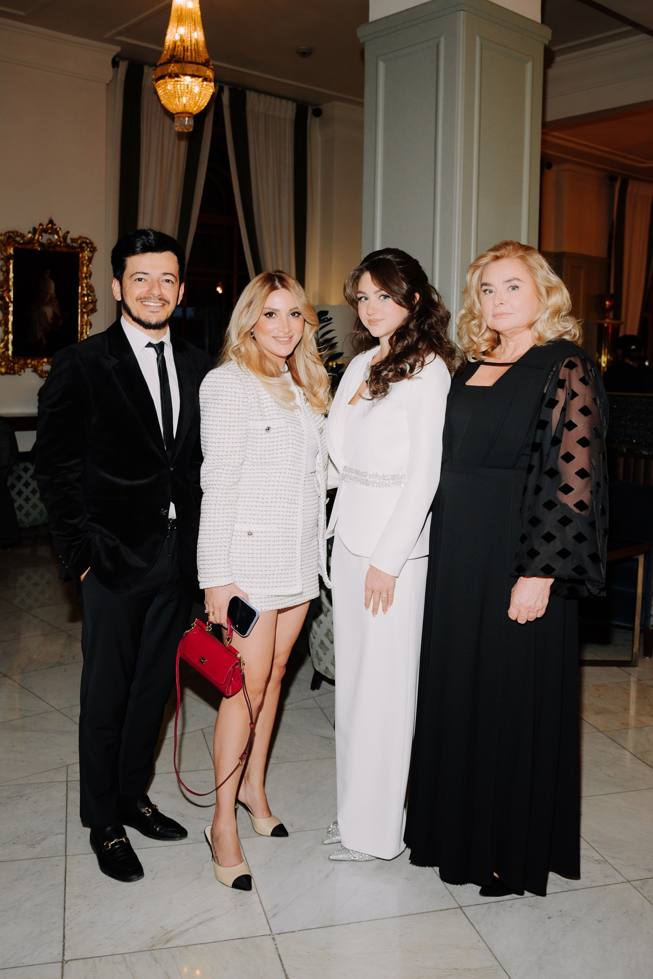 Астория. Night2Day Санкт-Петербург