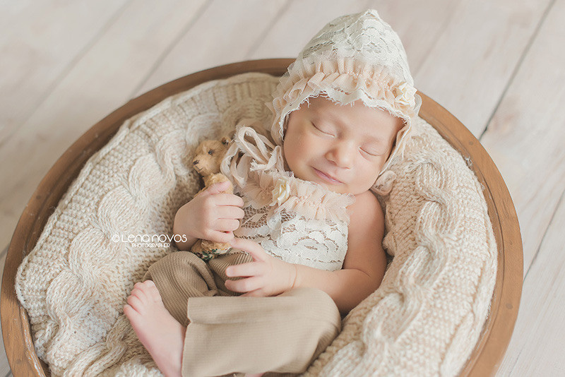 Малышка Агата, 15 дней. Детский и семейный фотограф Елена Новоселова в г. Владивосток