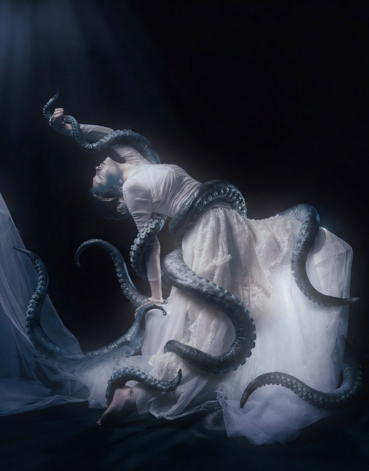 Креативная тематическая индивидуальная портретная съёмка. Фотограф Екатеринбург для вас или вашего бренда