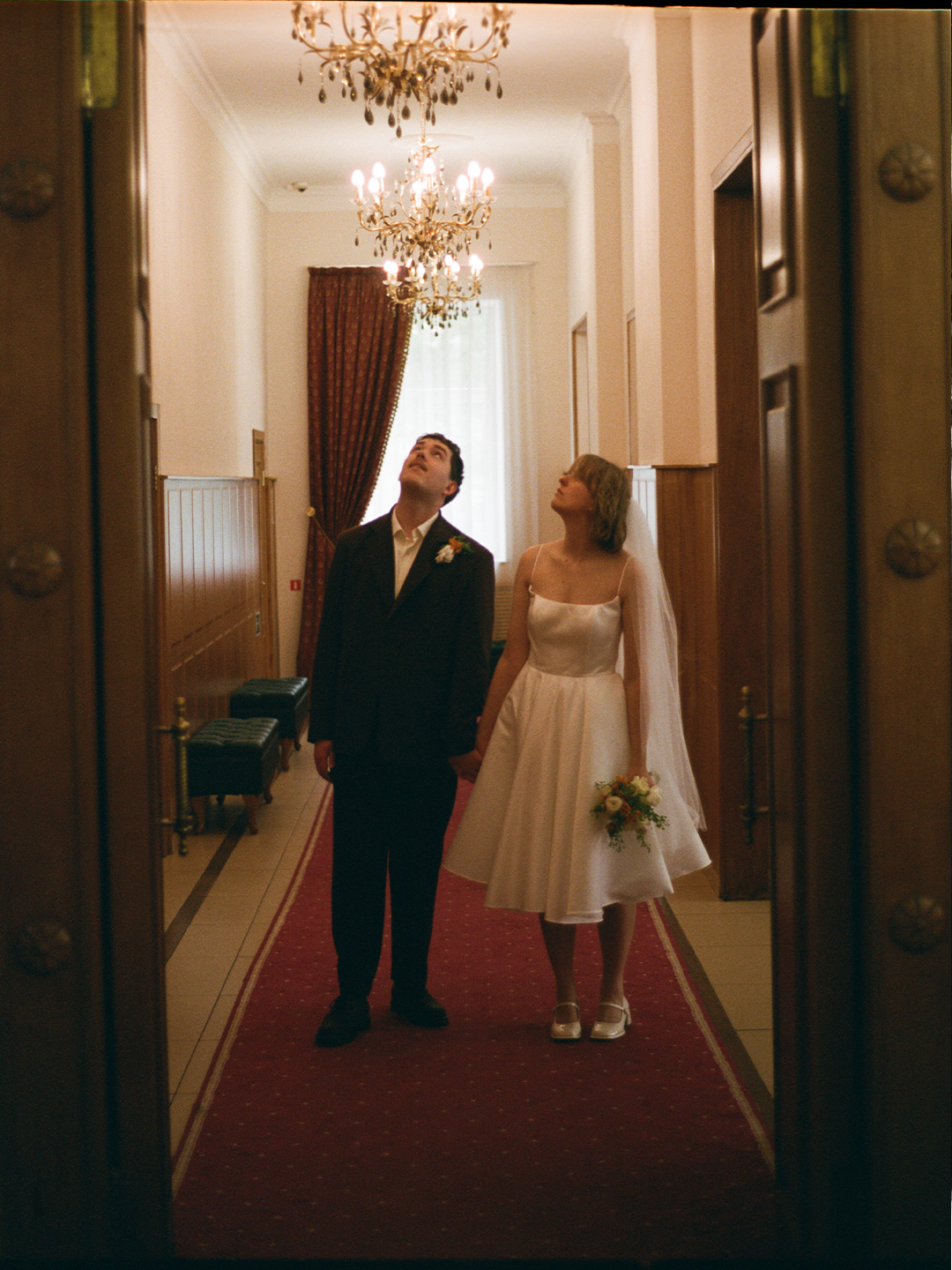 Свадебная фотосессия на пленку в москве. Плёночный фотограф Москва, Саша Звук