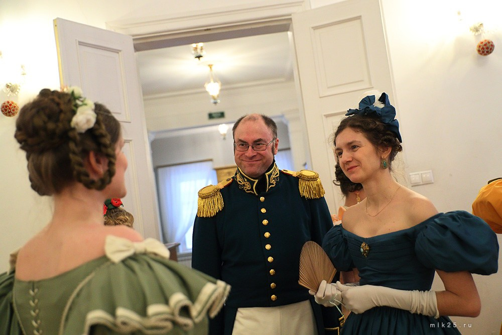 Рождественский бал. Mik25