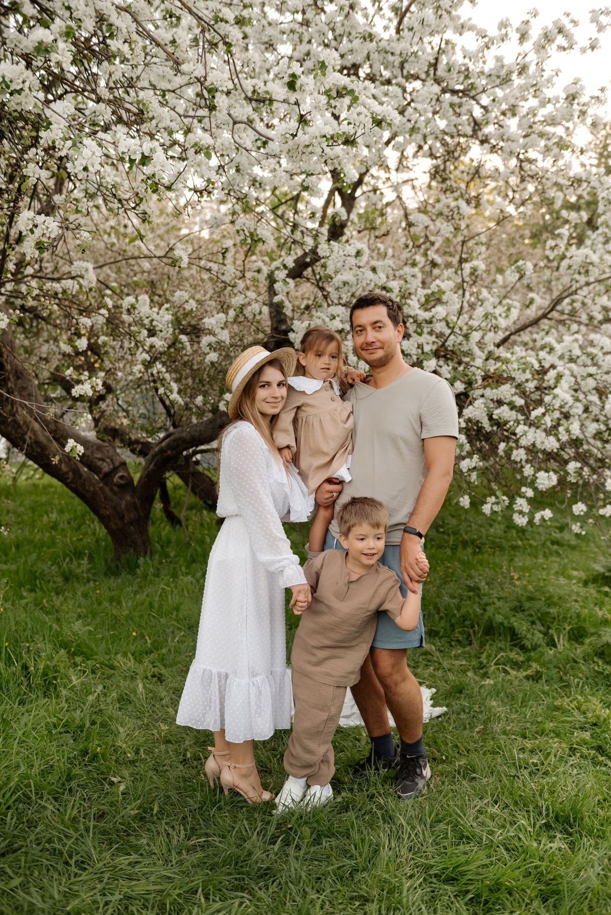 Яблоневое цветение. Свадебный и сеейный фотограф в Санкт-Петербурге Елена Худякова