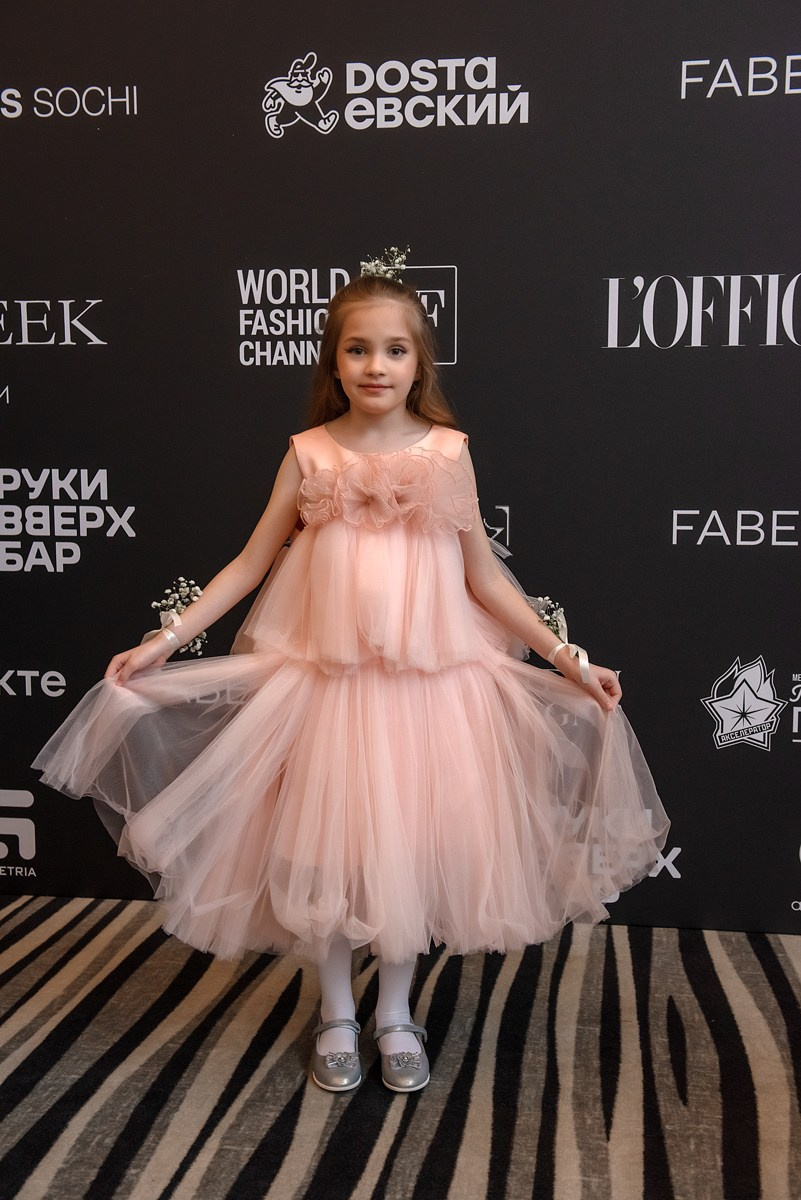 SochiFashionWeek2024 дизайнер Анохина. Семейный и коммерческий фотограф в Сочи Александр Бодунов