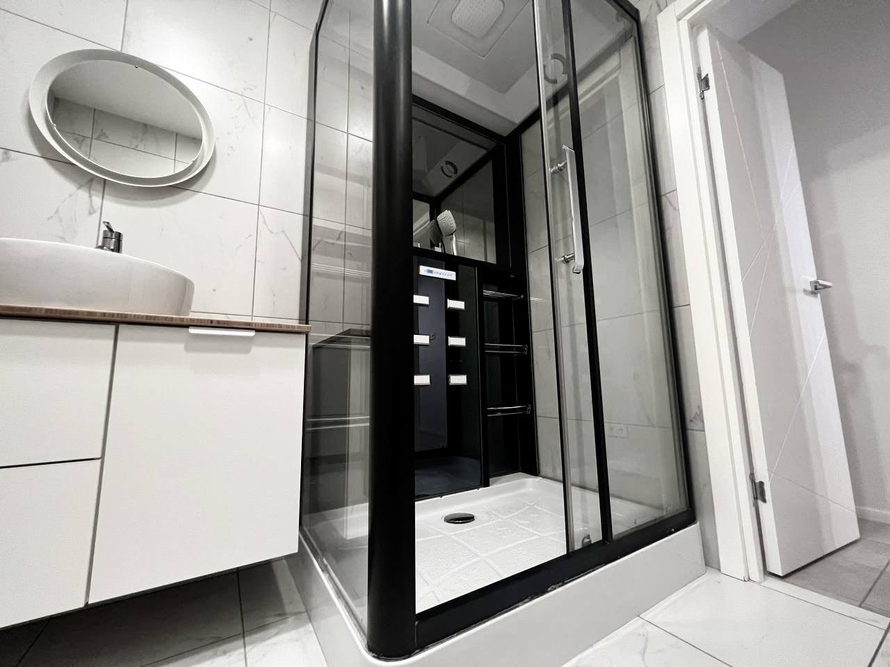 Стильная, двухуровневая квартира в новом, современном жилом комплекce!. Квартиры посуточно, длительно в Сочи, LARA APART GROUP