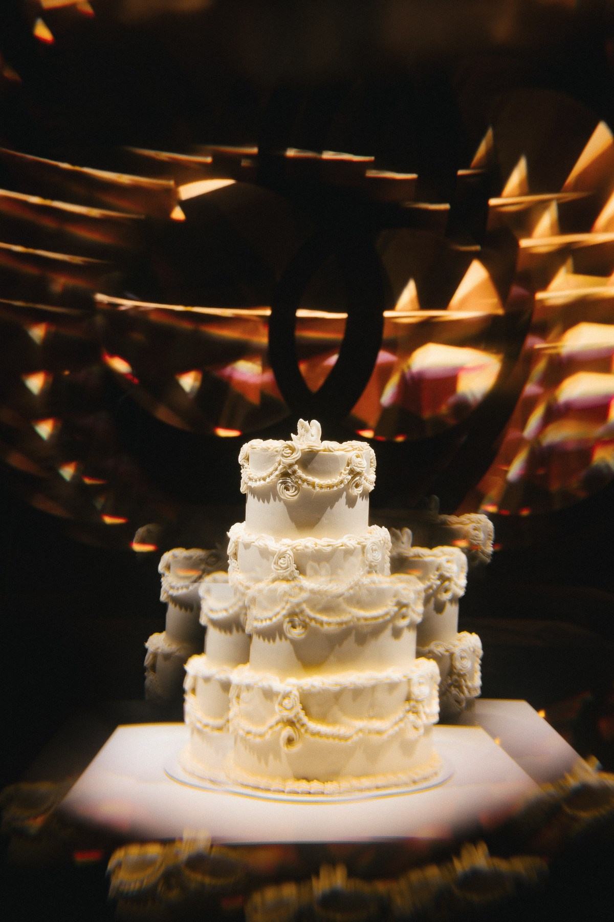 Фотограф на свадебную вечеринку Москва. VERSLIBRE | Свадебный и репортажный фотограф в Санкт-Петербурге, Москве, и Поволжье