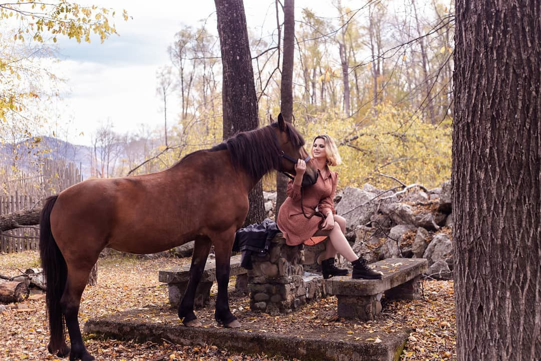 Девушка с лошадью. Фотограф/Контент-фотограф в Гусь-Хрустальном Валентина Ванюхина