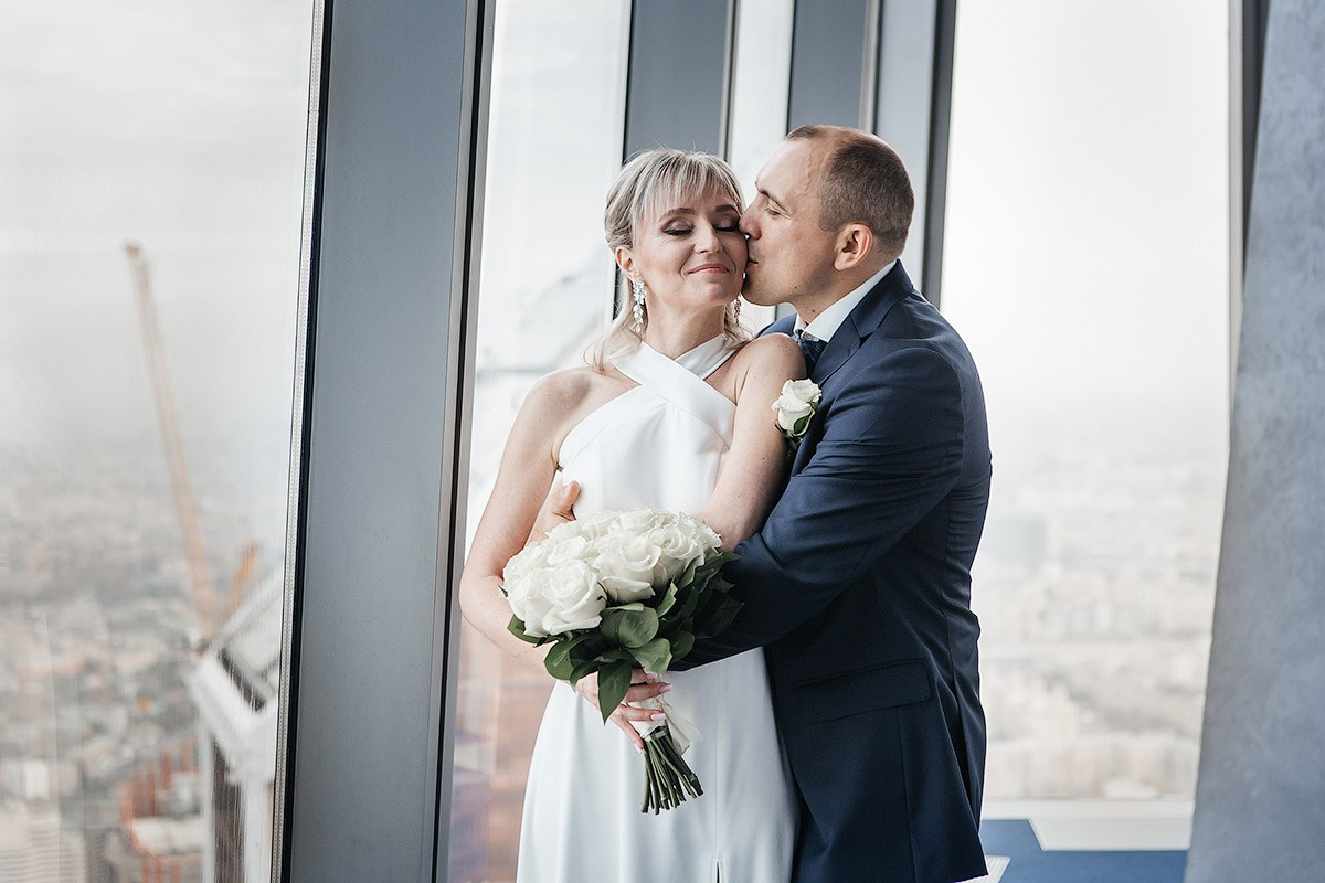 Регистрация и прогулка в Сити. Фотограф Анна Анисимова. Свадьбы, портреты, творческий репортаж