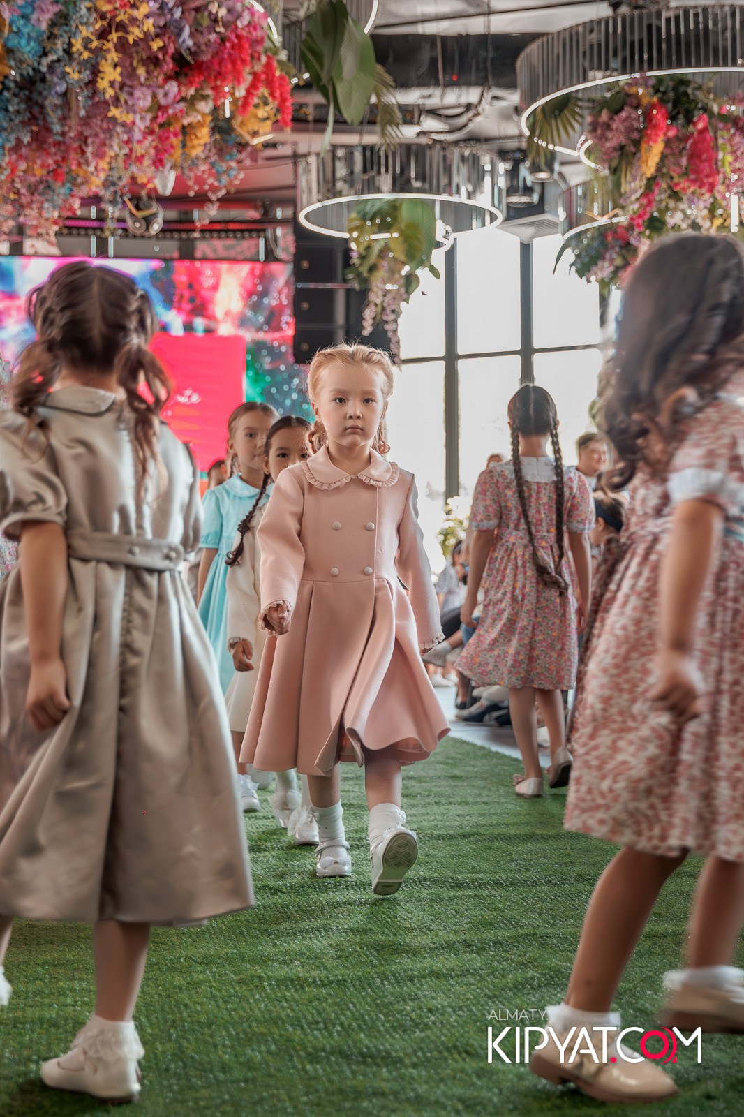 PROM KIDS FASHION SHOW. КИПЯТКОМ АЛМАТЫ!