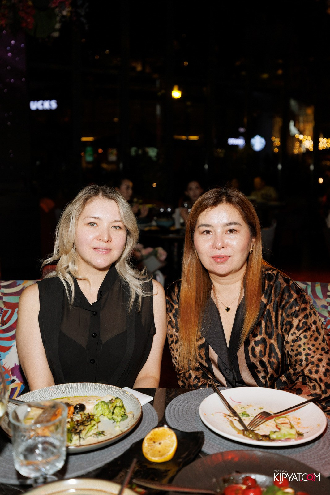 FRIENDS BAR & TERRACE. КИПЯТКОМ АЛМАТЫ! Фотосъемка мероприятий в Алматы