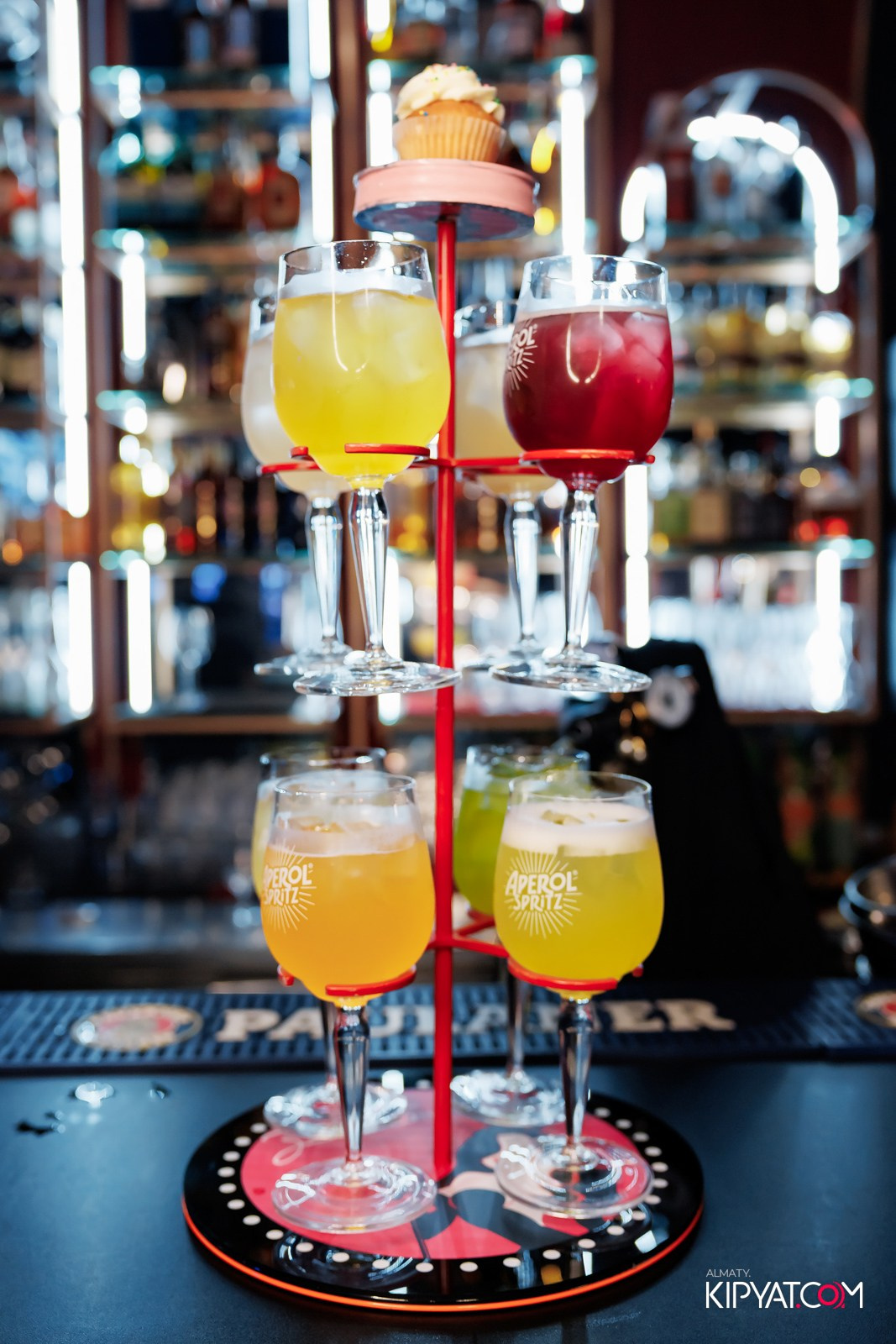 ЗАЯ, НА БИС. КИПЯТКОМ АЛМАТЫ!