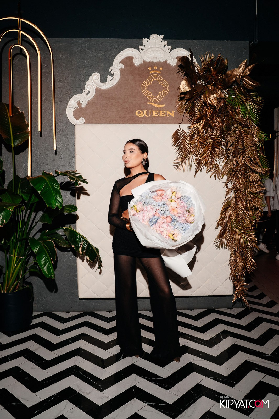 QUEEN. КИПЯТКОМ АЛМАТЫ!