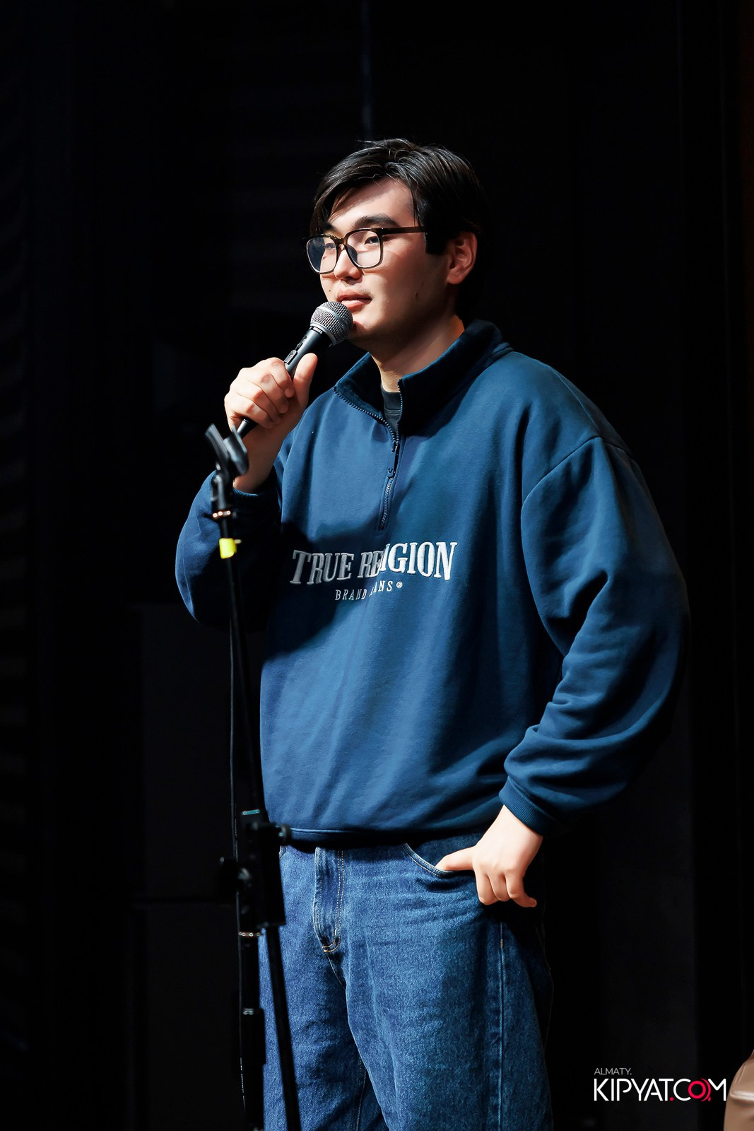 STAND UP КОНЦЕРТ АЛЕКСАНДА МЕРКУЛЬ. КИПЯТКОМ АЛМАТЫ! Фотосъемка мероприятий в Алматы