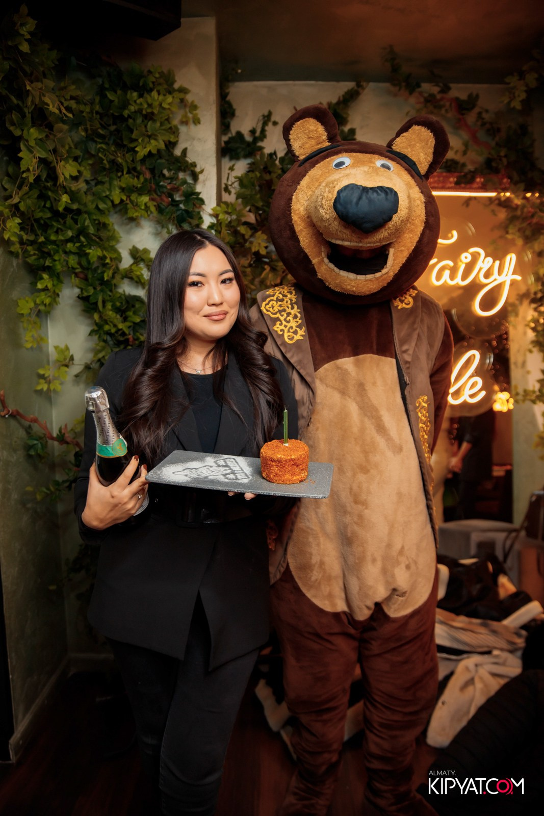 УХО И МЕДВЕДЬ НА САИНА. КИПЯТКОМ АЛМАТЫ!