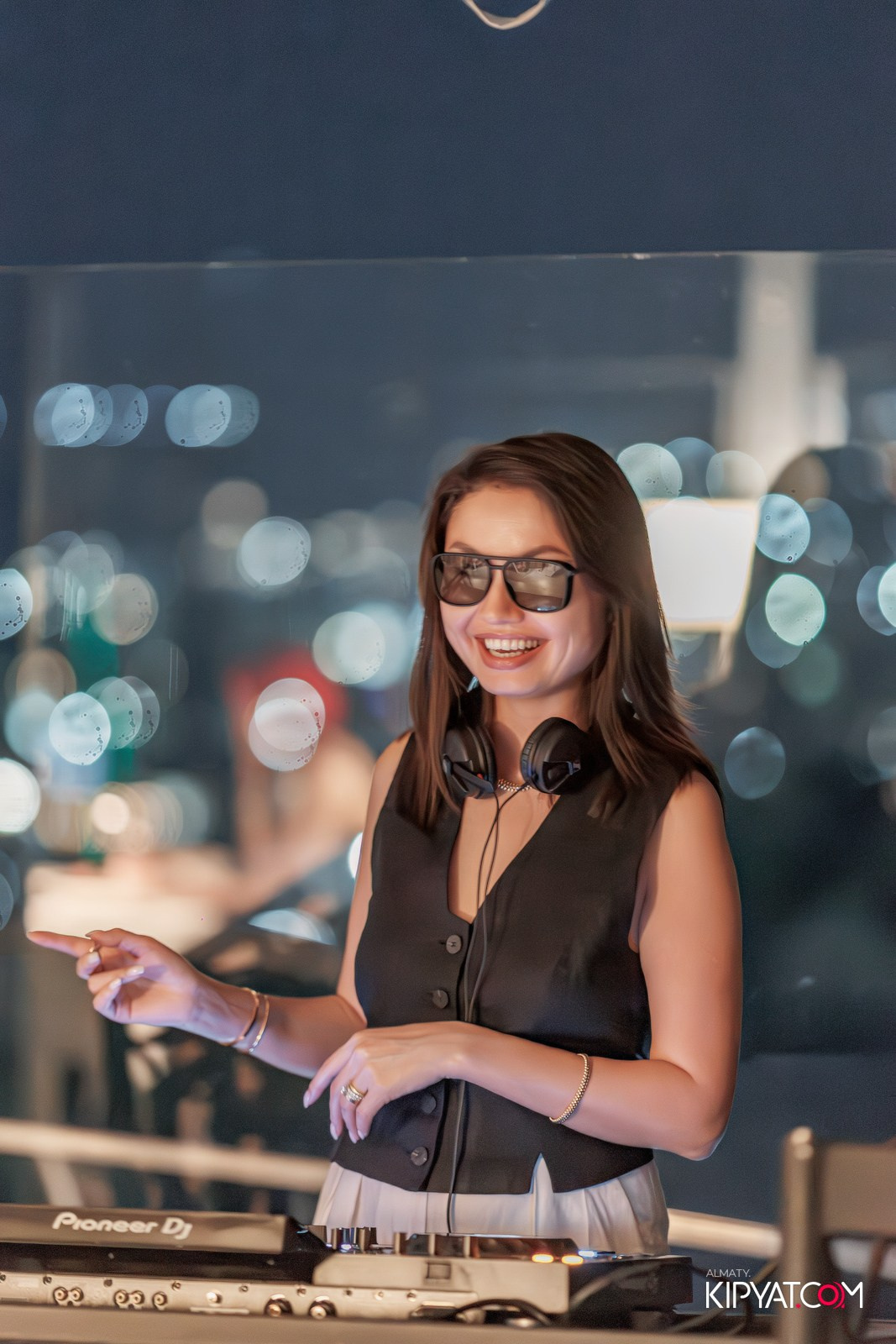 ВЫСТУПЛЕНИЕ DJ SUNQAR DJ BONI В SUNQAR BAR & RESTAURANT. КИПЯТКОМ АЛМАТЫ!