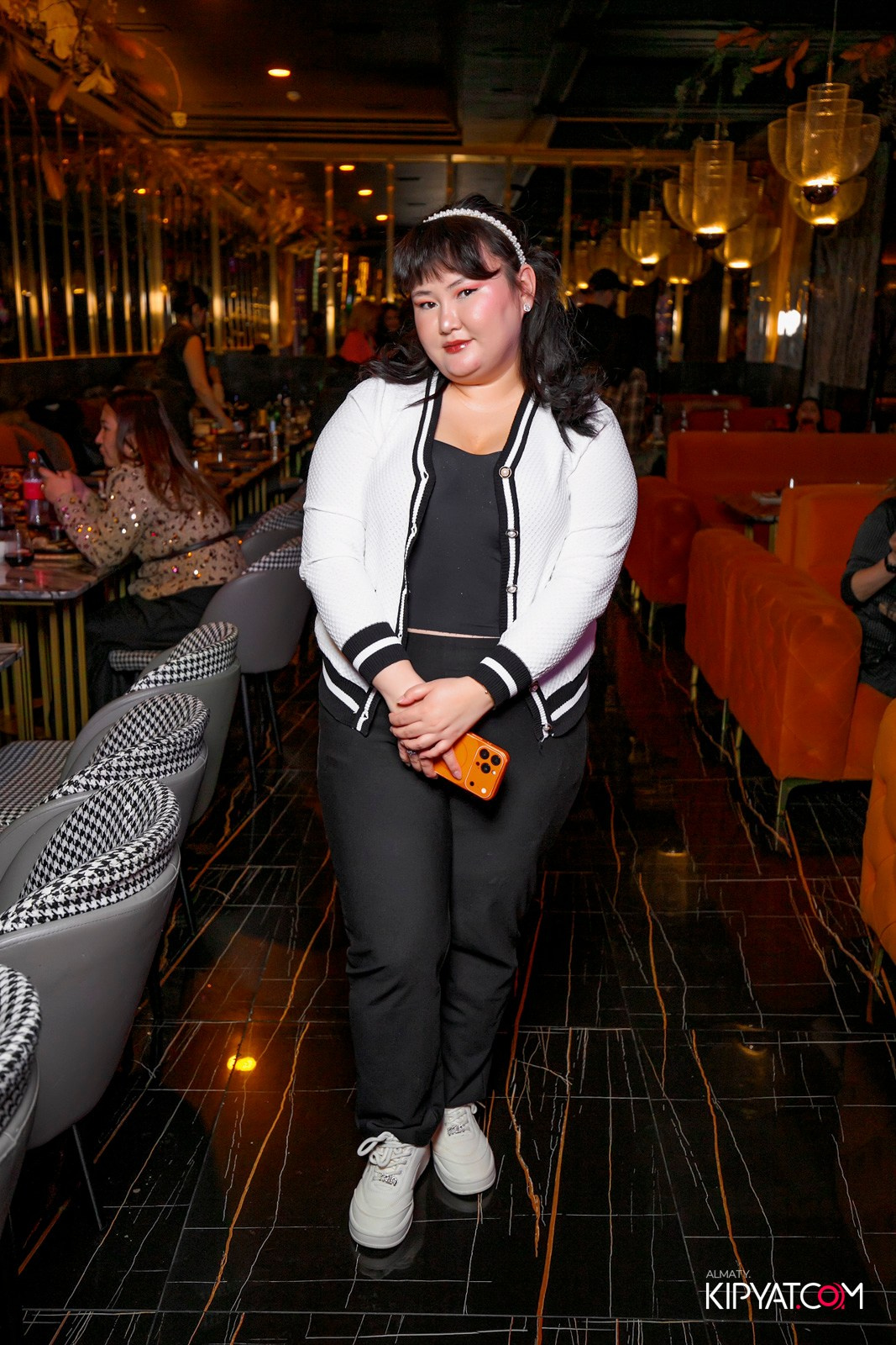 БАР ПАНАЕХАЛИ НА ДОСТЫК. КИПЯТКОМ АЛМАТЫ! Фотосъемка мероприятий в Алматы