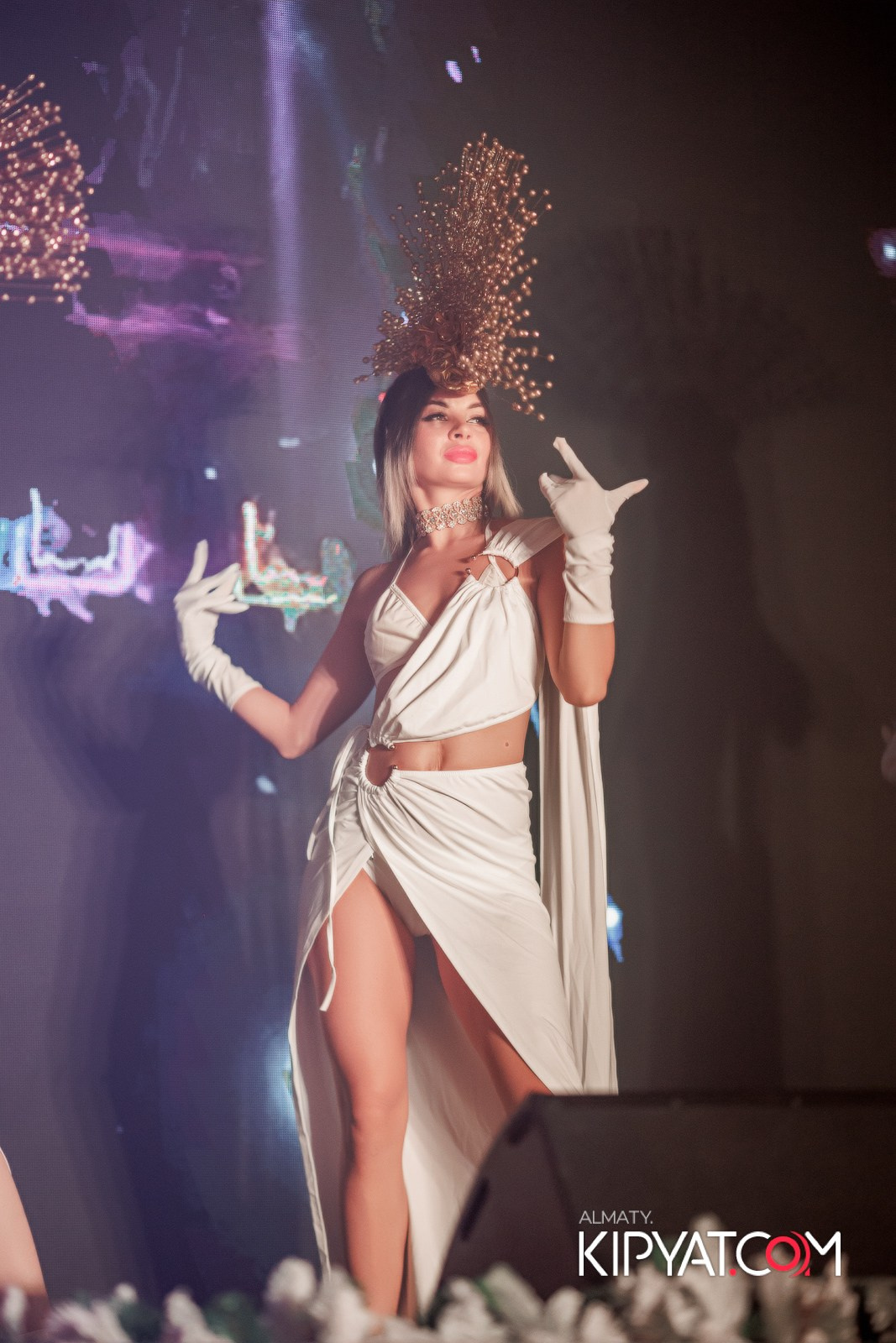 SANTA BARBARA — ПИТ ДЖЕЙСОН (ГР. ПРЕМЬЕР-МИНИСТР) И ИЛЬЯ ЗУДИН (ГР. ДИНАМИТ) НА ПРЕДНОВОГОДНЕЙ ВЕЧЕРИНКЕ. КИПЯТКОМ АЛМАТЫ!