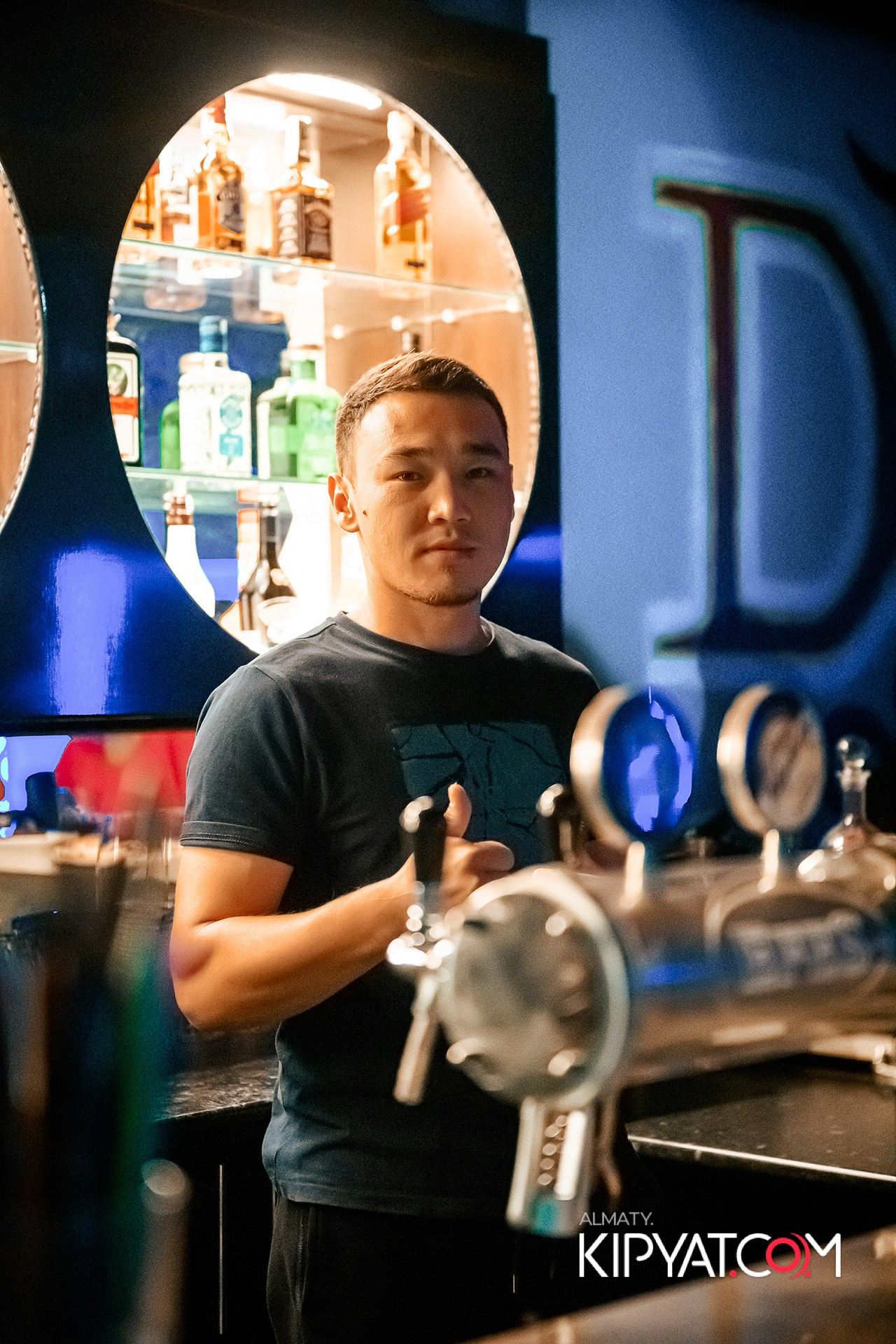 DOS 1 BAR. КИПЯТКОМ АЛМАТЫ!