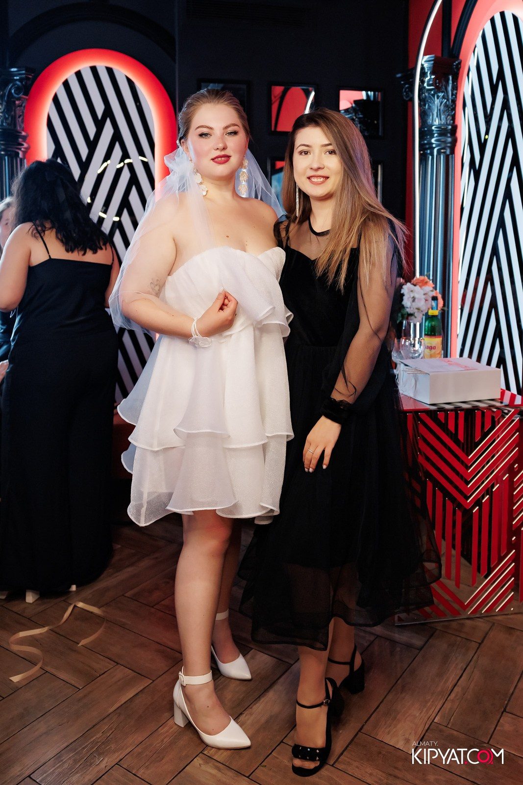 ЗАЯ, НА БИС. КИПЯТКОМ АЛМАТЫ!