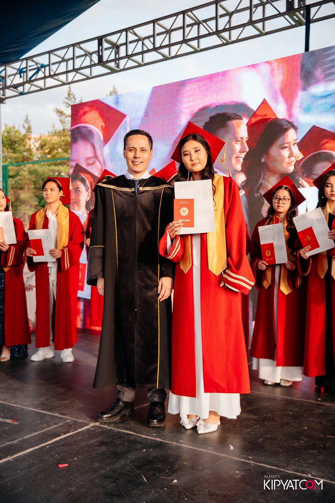 ВРУЧЕНИЕ ДИПЛОМОВ — НАРХОЗ КОЛЛЕДЖ. Part 4. КИПЯТКОМ АЛМАТЫ!