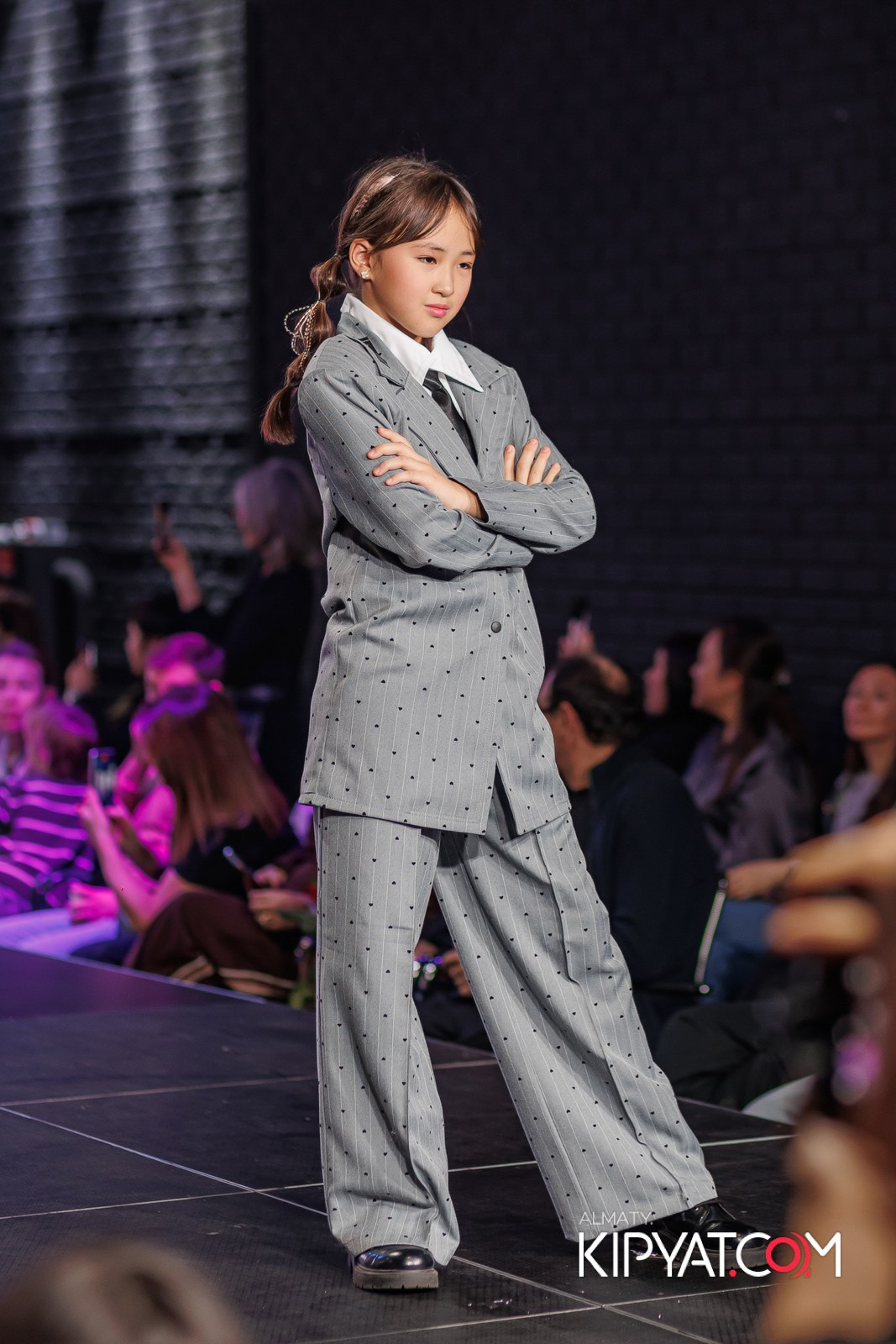 JUNIOR MODELS SHOW В РАМКАХ БЛАГОТВОРИТЕЛЬНОГО ПРОЕКТА МОДА ЗА СЧАСТЬЕ ДЕТЕЙ. КИПЯТКОМ АЛМАТЫ!