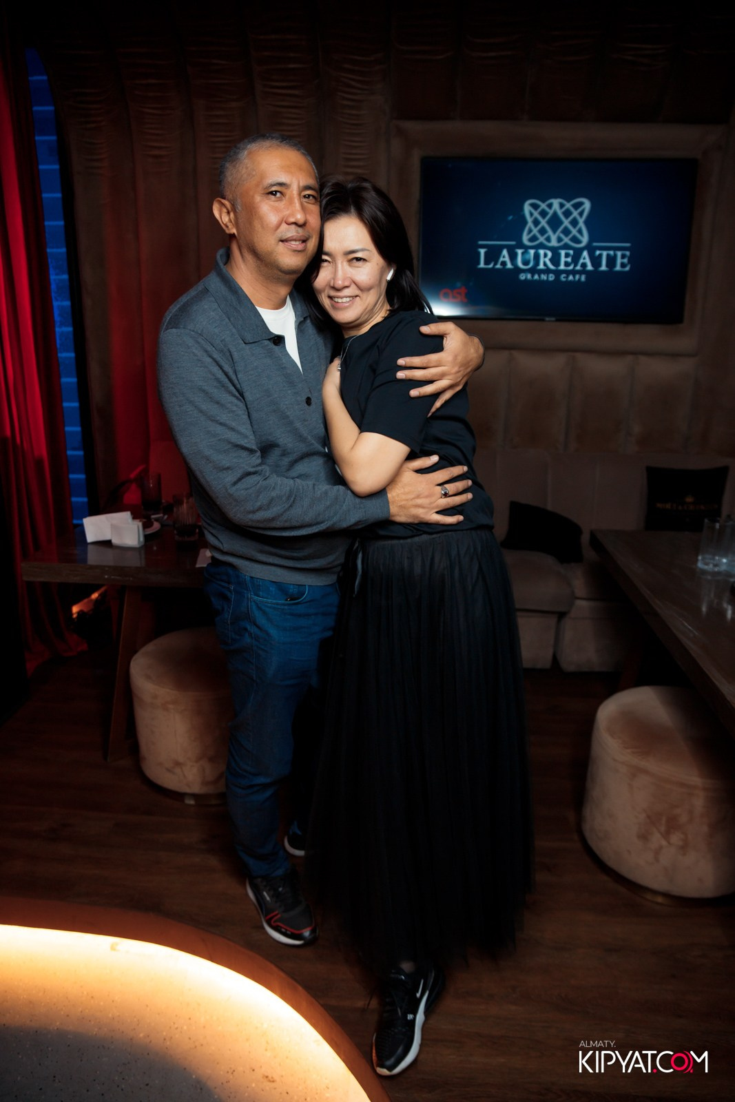 LAUREATE KARAOKE HALL. КИПЯТКОМ АЛМАТЫ!