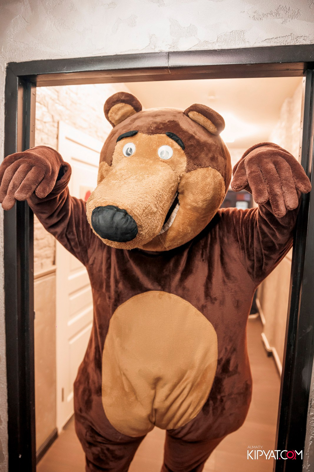 УХО И МЕДВЕДЬ НА ГАГАРИНА. КИПЯТКОМ АЛМАТЫ!