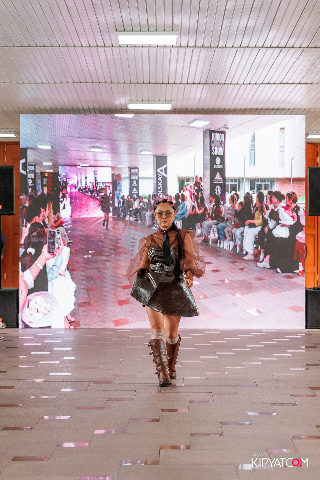 JUNIOR FASHION SHOW. КИПЯТКОМ АЛМАТЫ!