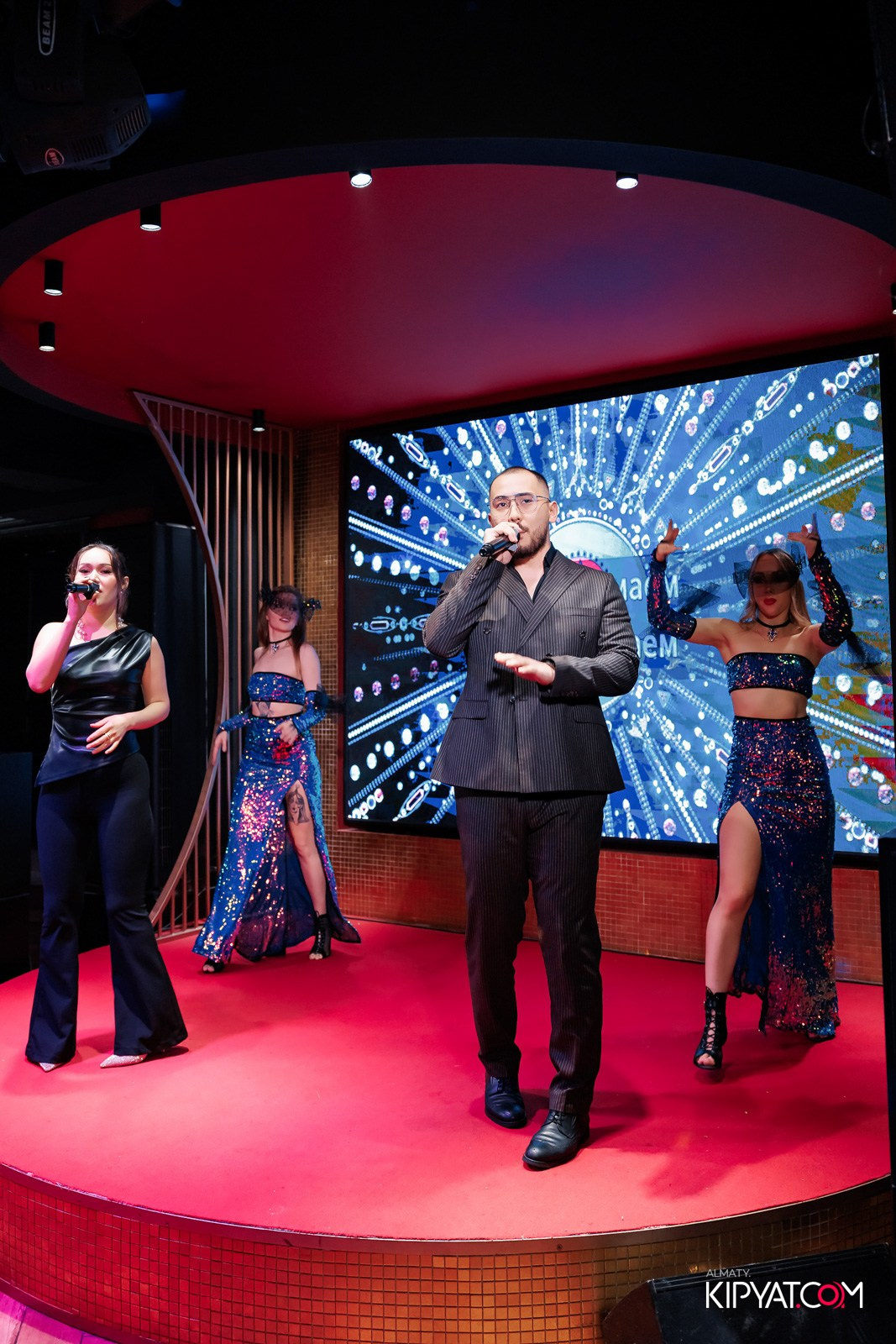 ЗАЯ, НА БИС. КИПЯТКОМ АЛМАТЫ!