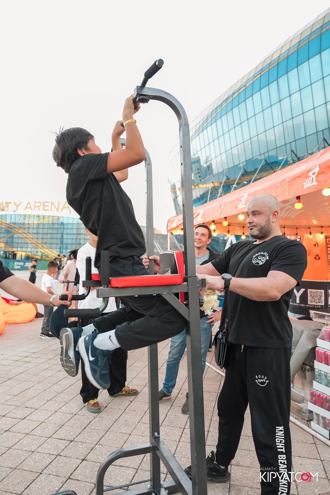 DIZZY MEN'S DAY. КИПЯТКОМ АЛМАТЫ!