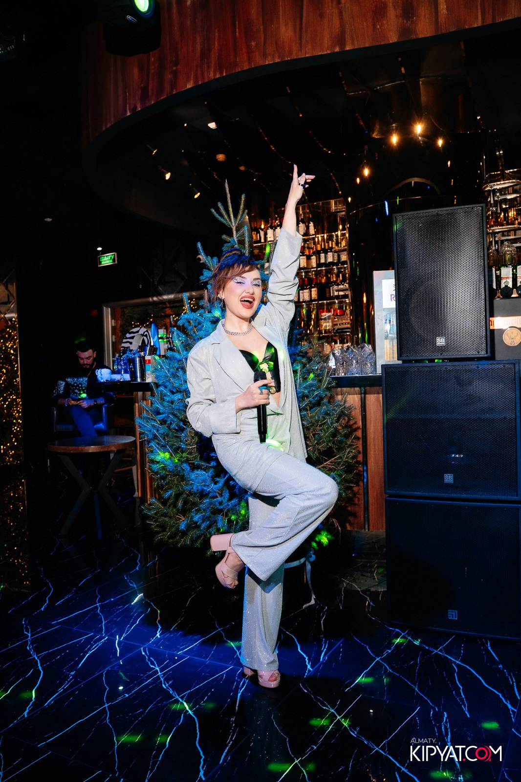 MOOD KARAOKE & TERRACE. КИПЯТКОМ АЛМАТЫ!