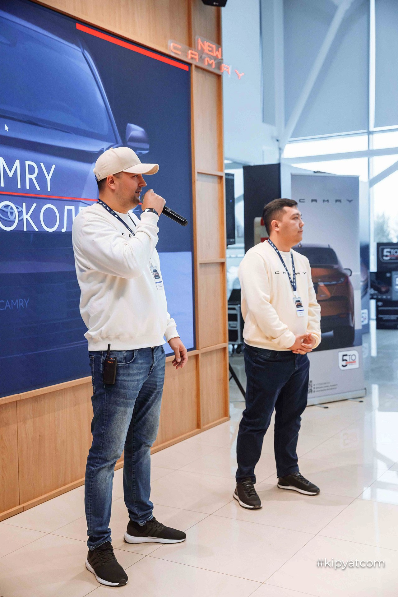 Test Drive TOYOTA CAMRY 80