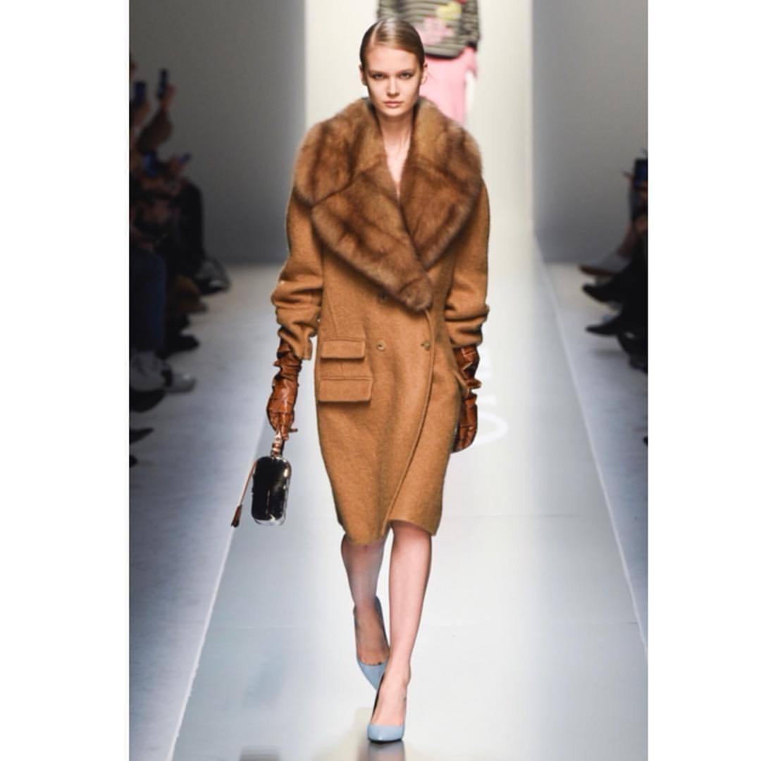 Alina E. Modeling agency TM MODELS