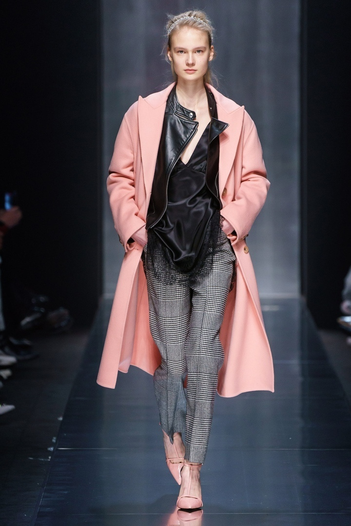 Alina E. Modeling agency TM MODELS