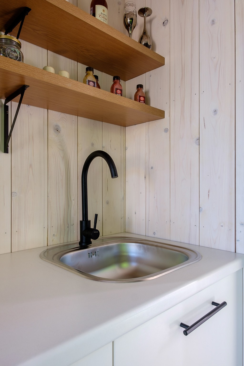 фотосессия модульного дома в Рязани, интерьер модульного дома, обустройство кухни