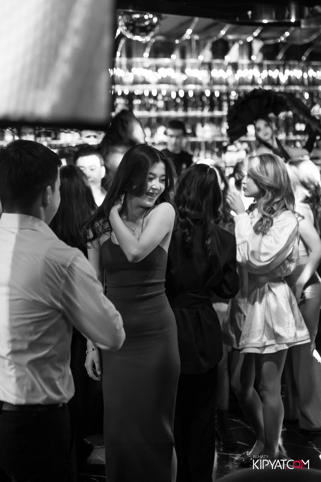 MOOD KARAOKE & TERRACE. КИПЯТКОМ АЛМАТЫ!