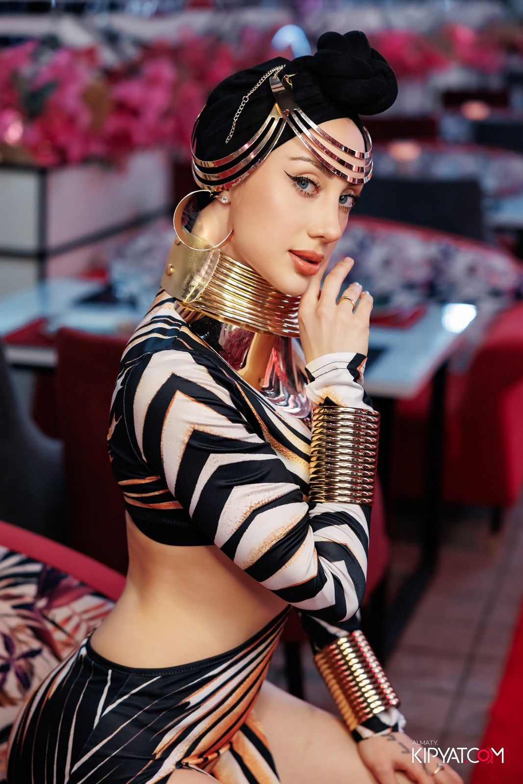 ЗАЯ, НА БИС. КИПЯТКОМ АЛМАТЫ!