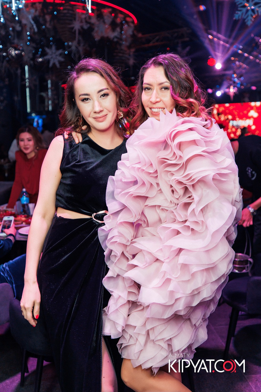 FRIENDS BAR & TERRACE. КИПЯТКОМ АЛМАТЫ!