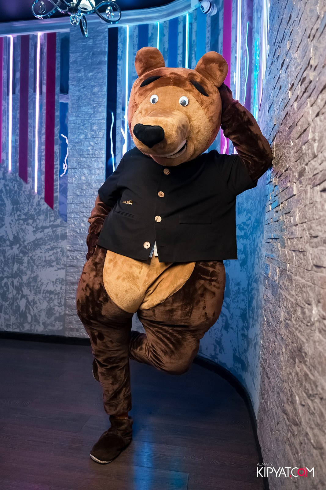 УХО И МЕДВЕДЬ НА ГАГАРИНА. КИПЯТКОМ АЛМАТЫ!