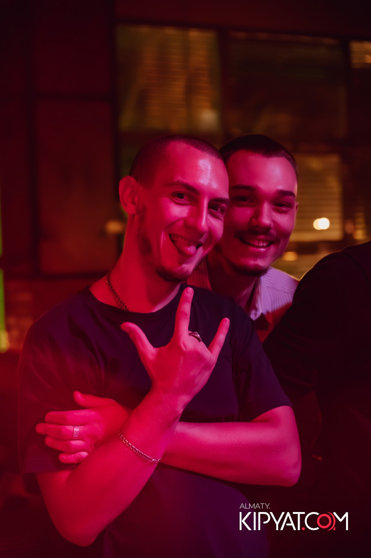 Пинта на Алтынсарина. КИПЯТКОМ АЛМАТЫ! Фотосъемка мероприятий в Алматы