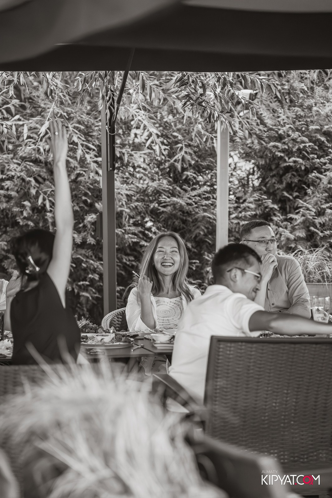 РЕСТОРАН EZO. КИПЯТКОМ АЛМАТЫ!