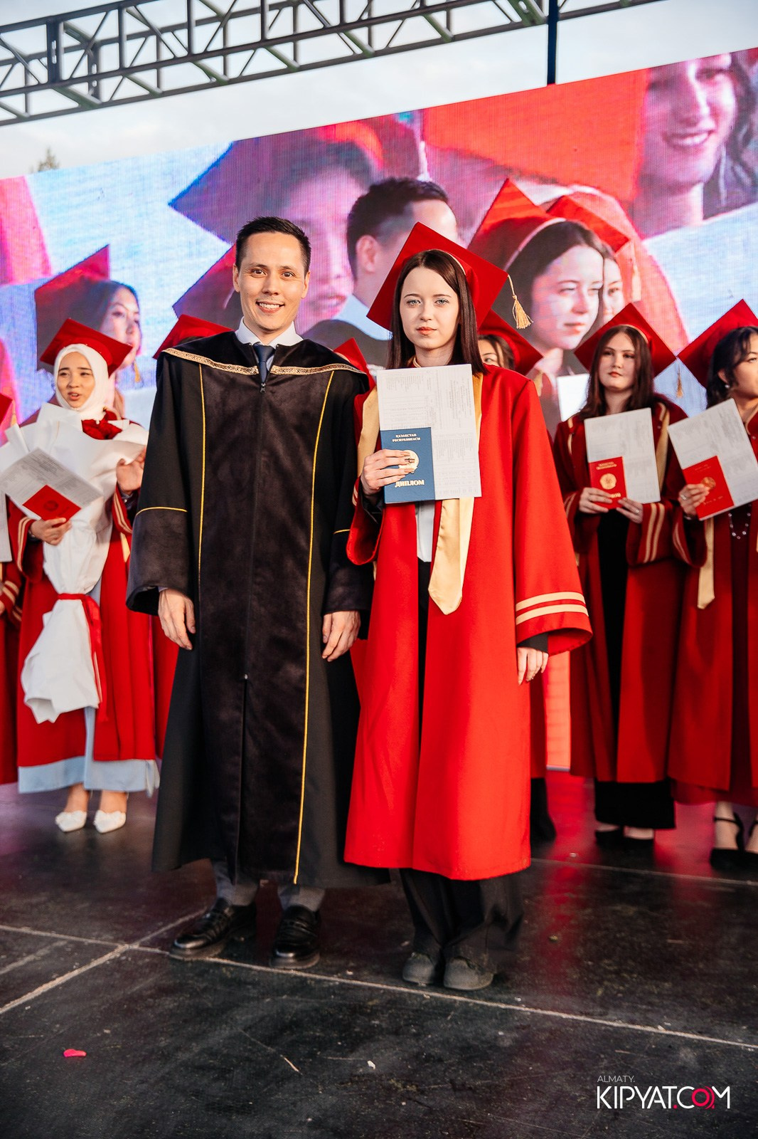ВРУЧЕНИЕ ДИПЛОМОВ — НАРХОЗ КОЛЛЕДЖ. Part 4. КИПЯТКОМ АЛМАТЫ!