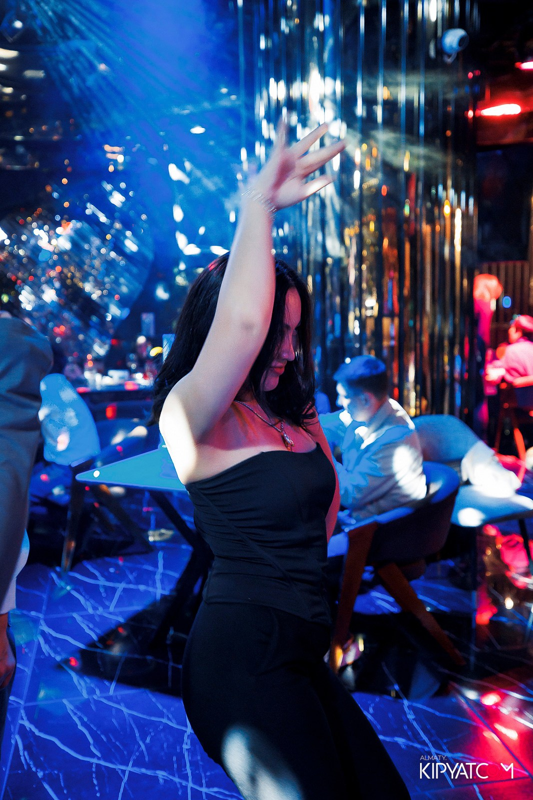 MOOD KARAOKE & TERRACE. КИПЯТКОМ АЛМАТЫ!