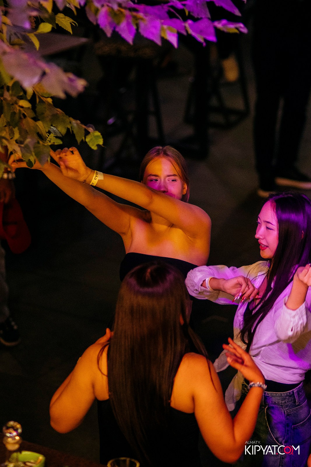 EVENT BAR. КИПЯТКОМ АЛМАТЫ!