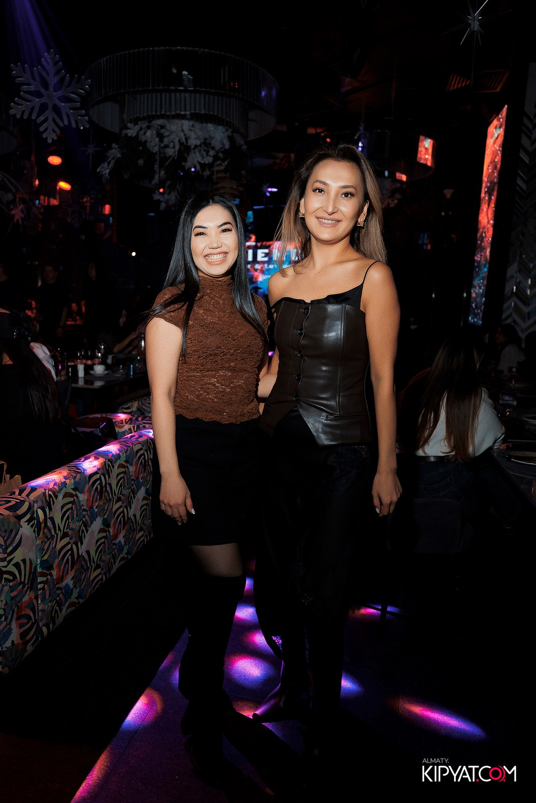 FRIENDS BAR & TERRACE. КИПЯТКОМ АЛМАТЫ! Фотосъемка мероприятий в Алматы