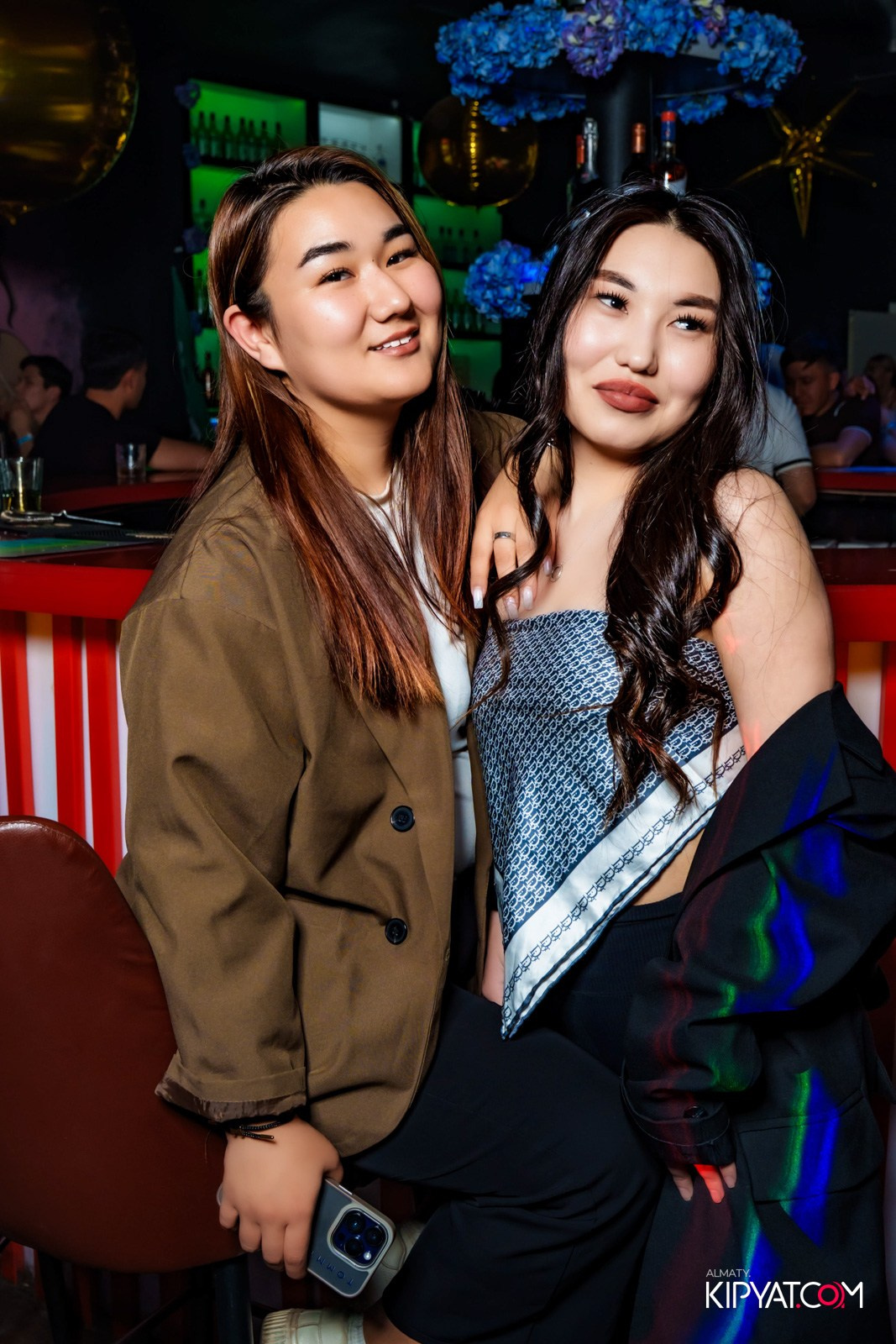 UYAT EMES BAR. КИПЯТКОМ АЛМАТЫ!