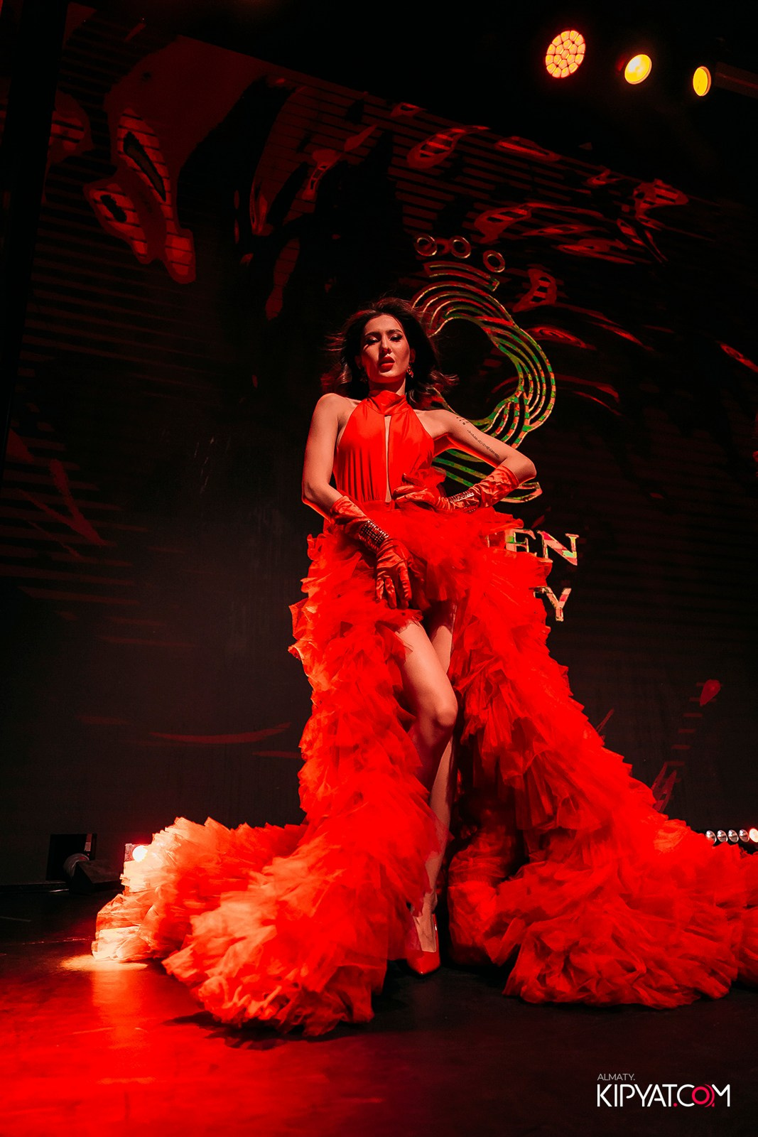 QUEEN. КИПЯТКОМ АЛМАТЫ!