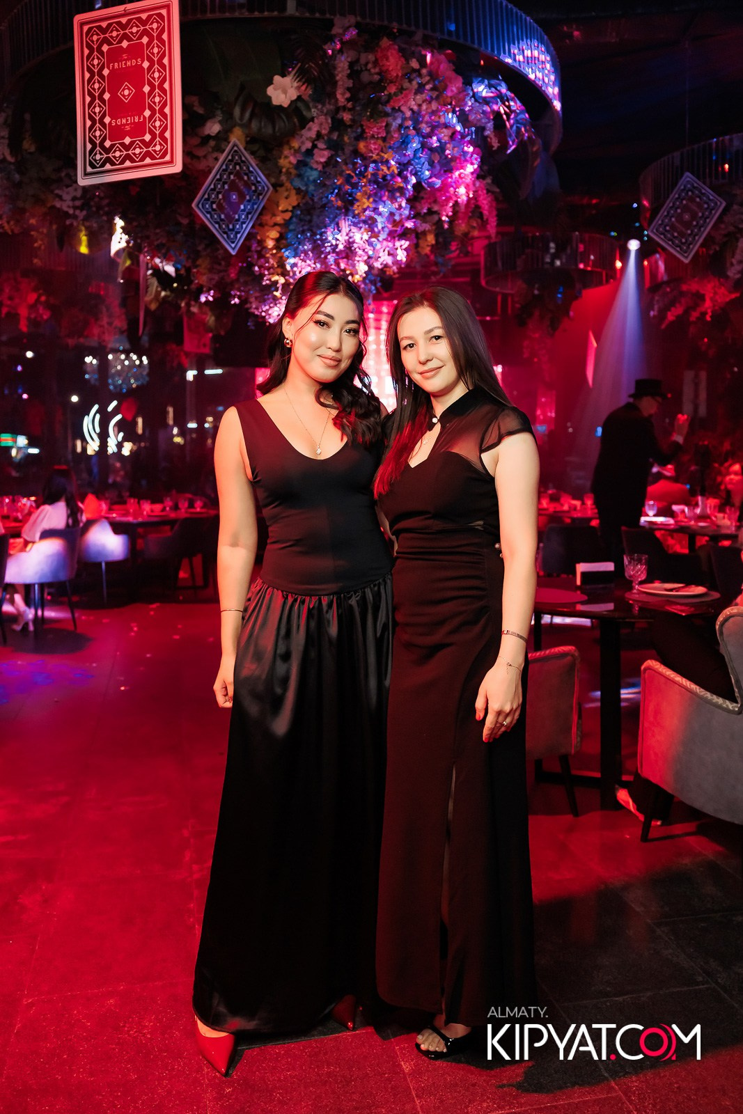 FRIENDS BAR & TERRACE. КИПЯТКОМ АЛМАТЫ!