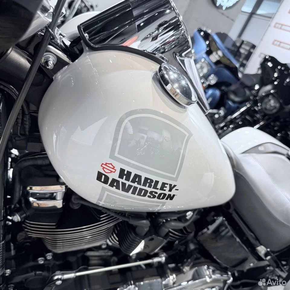 2021 Sport Glide АВS Сlub-Stylе Black&Whitе. Hello Davidson, Москва. Только хорошие мотоциклы…